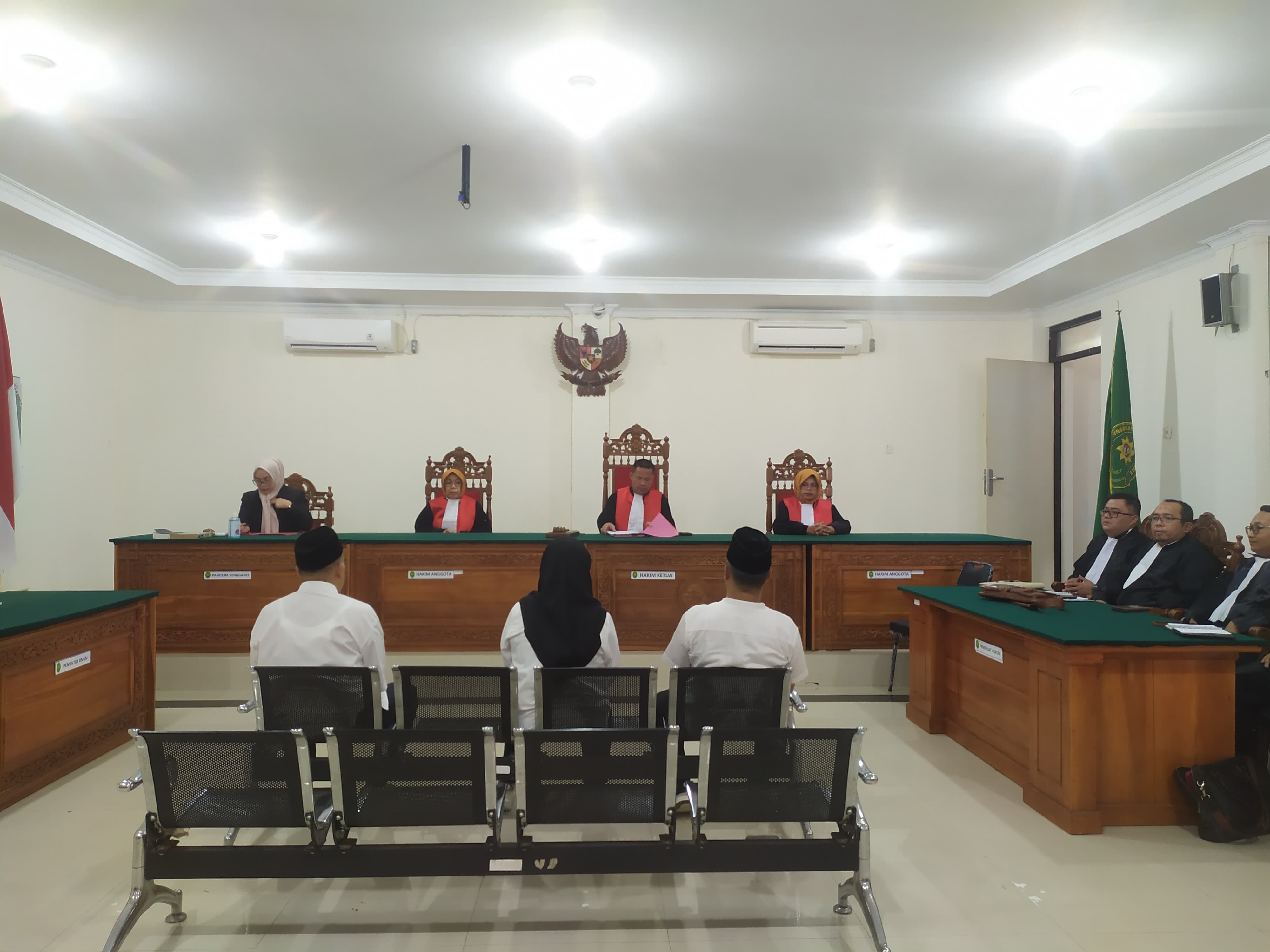 Tiga Terdakwa Korupsi Dana BOS MAN 2 Kepahiang Dituntut 1 Tahun 2 Bulan Penjara