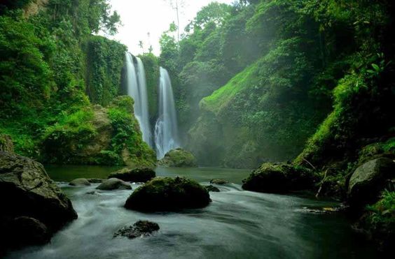 Menyaksikan Keindahan Air Terjun Blang Kolam, Wisata Tersembunyi di Aceh 