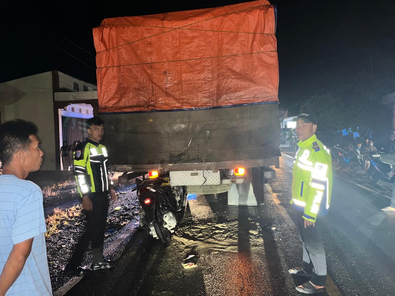 Tragedi Jalinbar Mukomuko, Satu Pelajar Meninggal Dunia Usai Hantam Belakang Truk