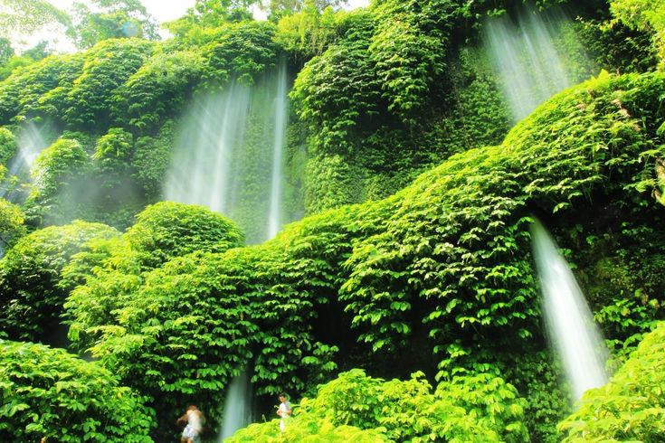 Berwisata ke Destinasi Wisata Air Terjun Benang Kelambu, Surga Tersembunyi di Nusa Tenggara Barat 