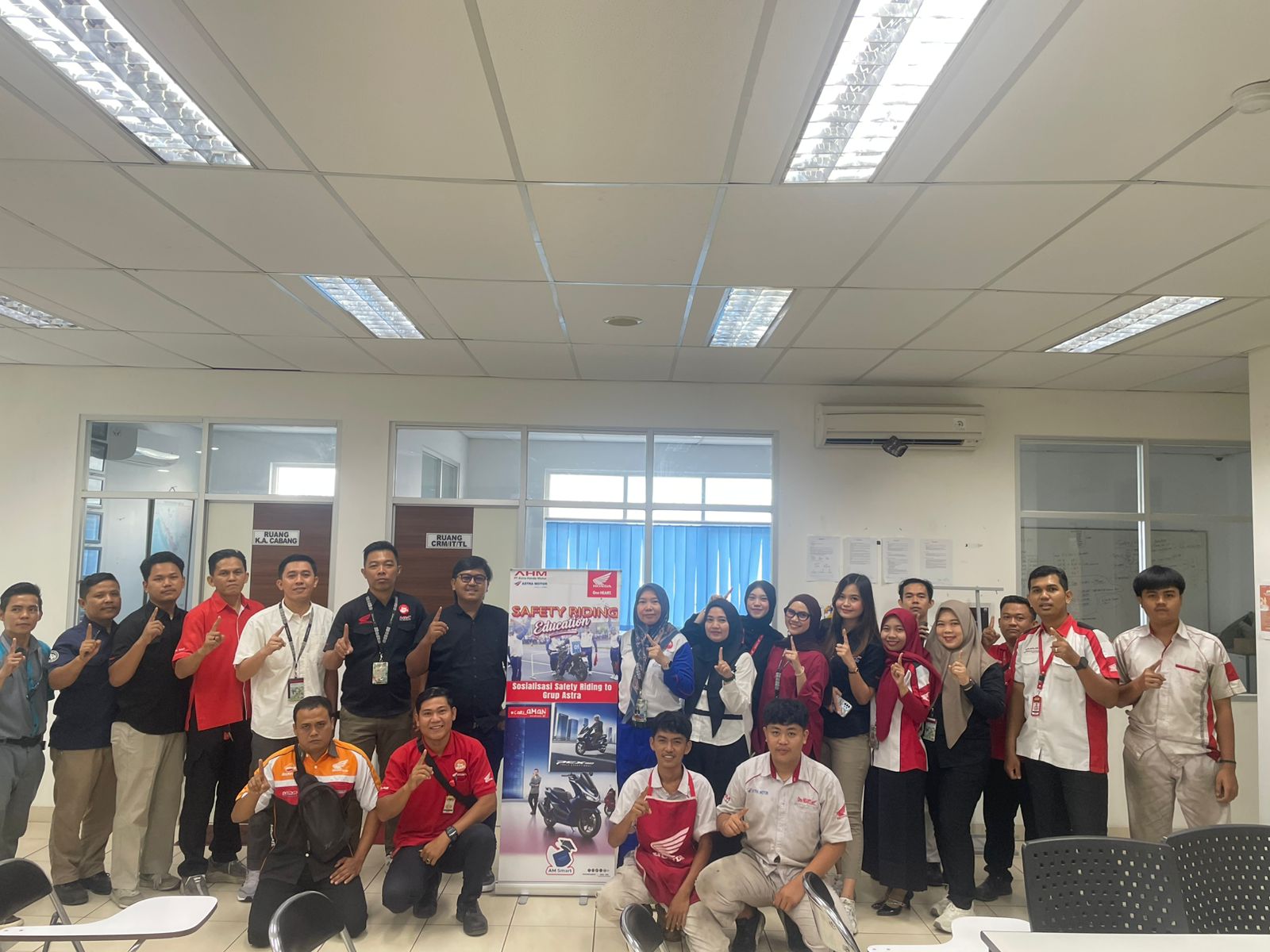 Astra Motor Bengkulu Bekali Karyawan dengan Edukasi Safety Riding untuk Tingkatkan Kesadaran Berkendara Aman