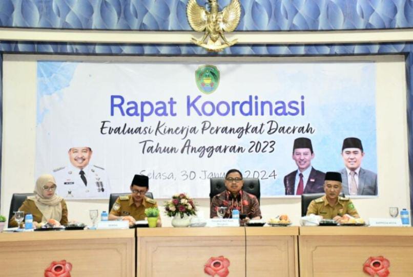 Walikota Bengkulu Evaluasi Kinerja OPD 