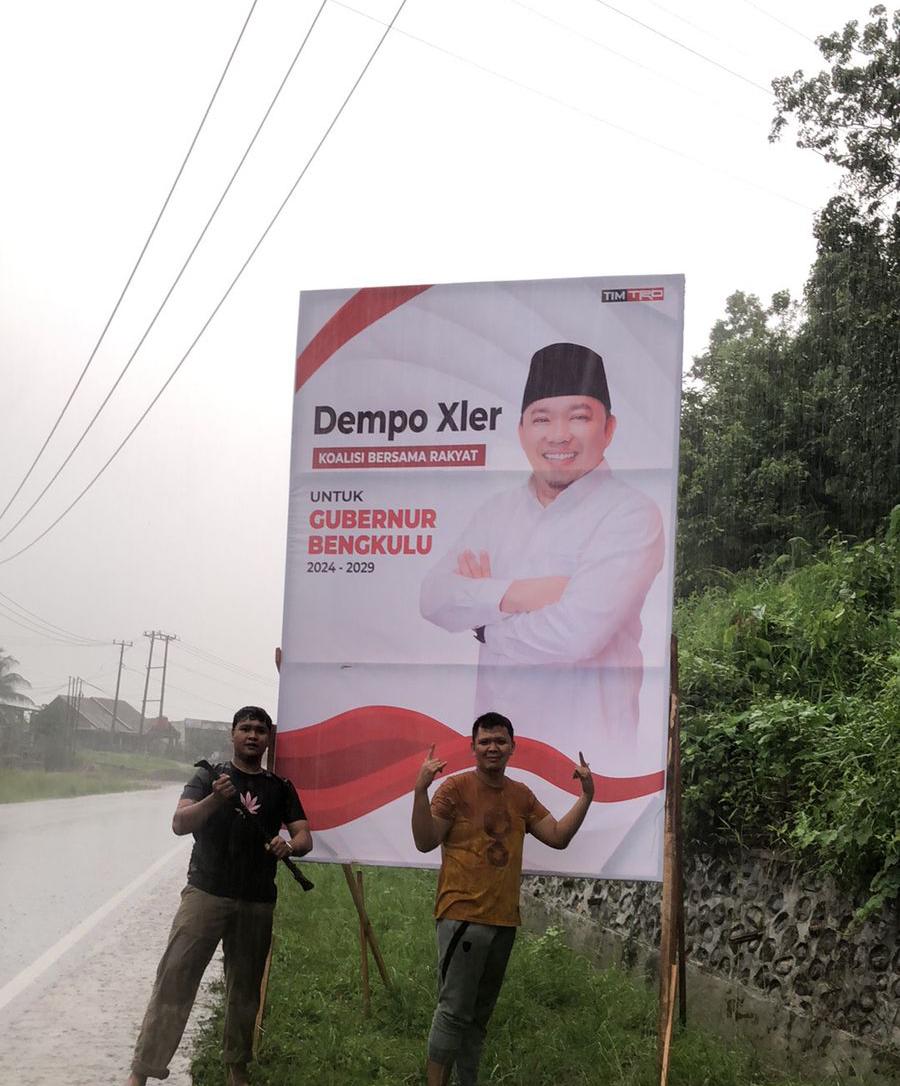 10 Ribu Spanduk Dempo Xler 'Koalisi Bersama Rakyat' Disebar, Bukti Dukungan Maju Pilgub Bengkulu 2024 