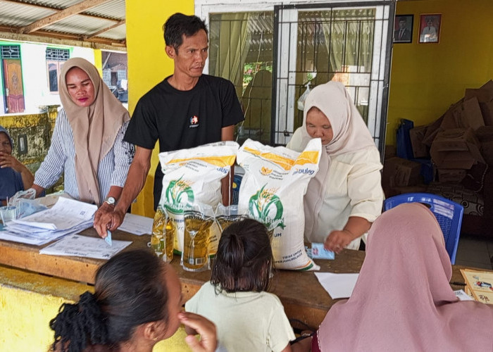 123 Warga Batu Kuning Terima Bantuan Pangan, Pemdes Tegaskan Tak Boleh Diperjualbelikan