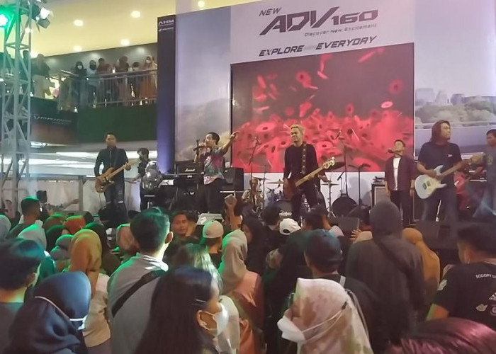 Cholestrol Band Meriahkan Rangkaian Launching Honda New ADV 160