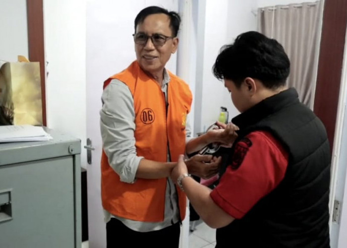 Terima Suap Rp 600 Juta, Eks Kadis Tambang Bengkulu Utara Resmi Ditahan