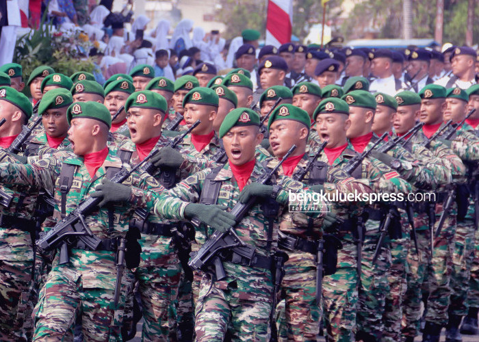 Defile Pasukan HUT ke-78 TNI Di Bengkulu