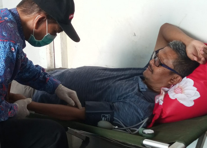 BEMG Sumbang 12 Kantong Darah  ke PMI Kota Bengkulu  