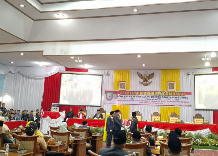 Samsu Amanah Jadi Pimpinan Sementara di DPRD Provinsi 