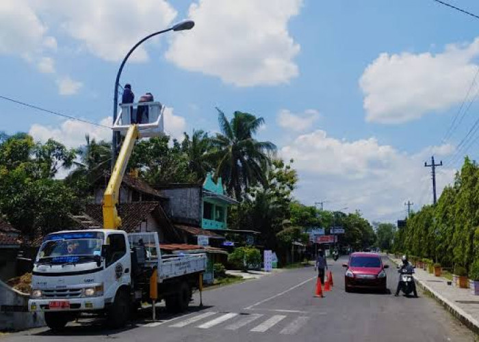 Lampu Jalan Masyarakat Perumahan di Kota Bengkulu Harus Diprioritaskan