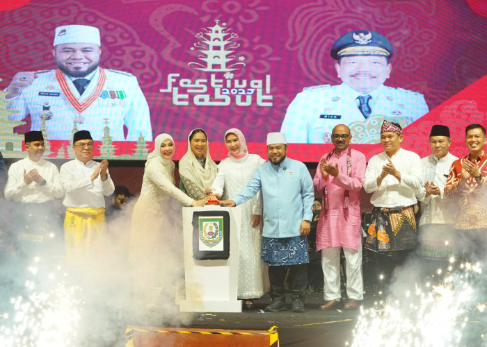 Menteri Pariwisata RI Tutup Festival Tabut Bengkulu 2025, Siap Jadikan Event Dunia