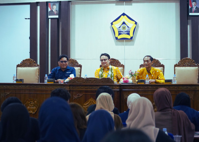 Tantangan AI di Dunia Pendidikan, Wakil Rektor UPH Jerry Sambuaga Beri Kuliah Umum di FISIP UNIB