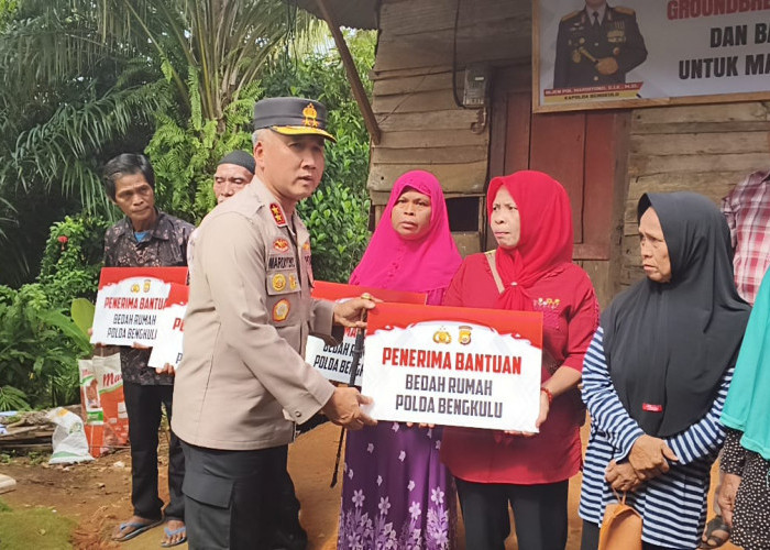 Polda Bengkulu Bedah 80 Rumah Warga Miskin Sambut HUT Bhayangkara ke-80, Tono Kini Punya Harapan Baru