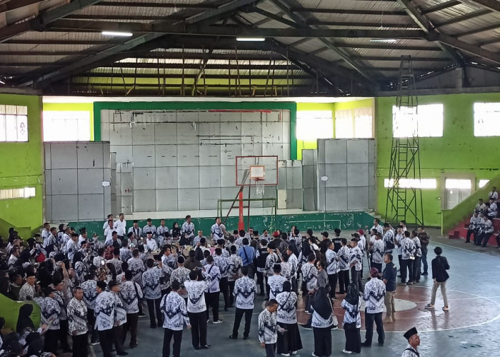 Ratusan Guru Se-Provinsi Bengkulu Gelar Aksi Solidaritas untuk Guru SMAN 7 Rejang Lebong