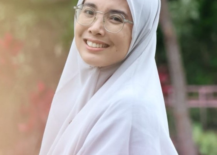 Kokok Yang Kalah Nyaring