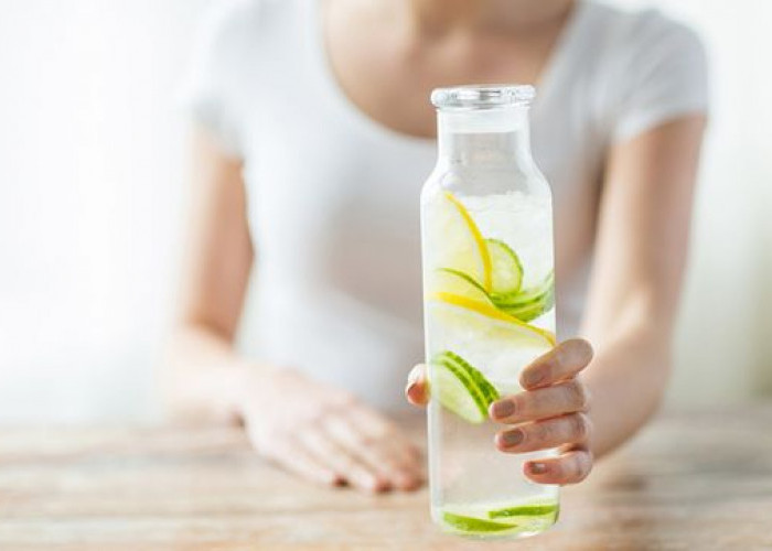Infused Alami, Inilah 10 Manfaat Infused Water Lemon untuk Kesehatan 