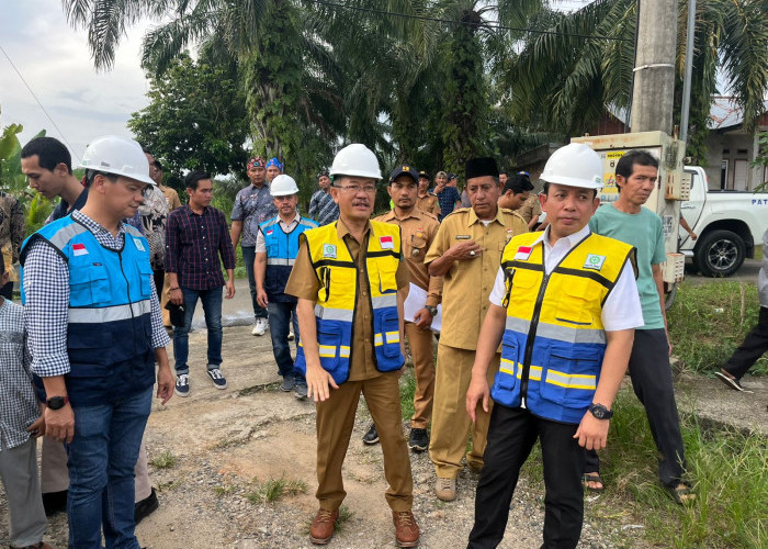 Wali Kota Bengkulu Dedy Wahyudi Mulai Pembangunan Jalan Mulus di Perumahan Kandang Mas