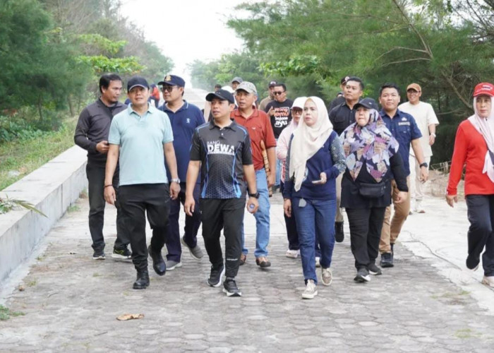 Dispar Kota Bengkulu Mulai Gerakan Sadar Sampah, Siapkan Bak Sampah Baru di Kawasan Wisata