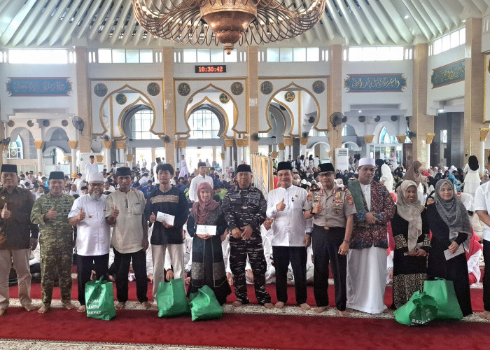Ribuan Jamaah Gema Salawat untuk Negeri di Masjid Raya Baitul Izzah Bengkulu