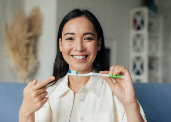 Dianjurkan, Simak Hukum Sikat Gigi Siang saat Puasa