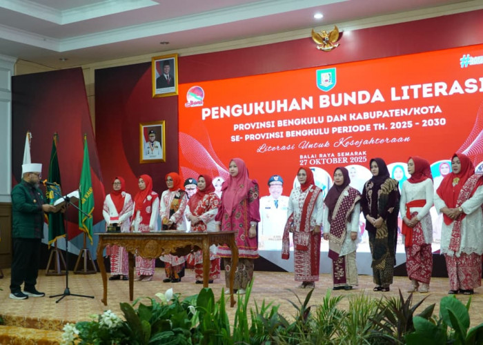 Gubernur Bengkulu Kukuhkan Sang Istri Jadi Bunda Literasi bersama Istri Bupati dan Wali Kota