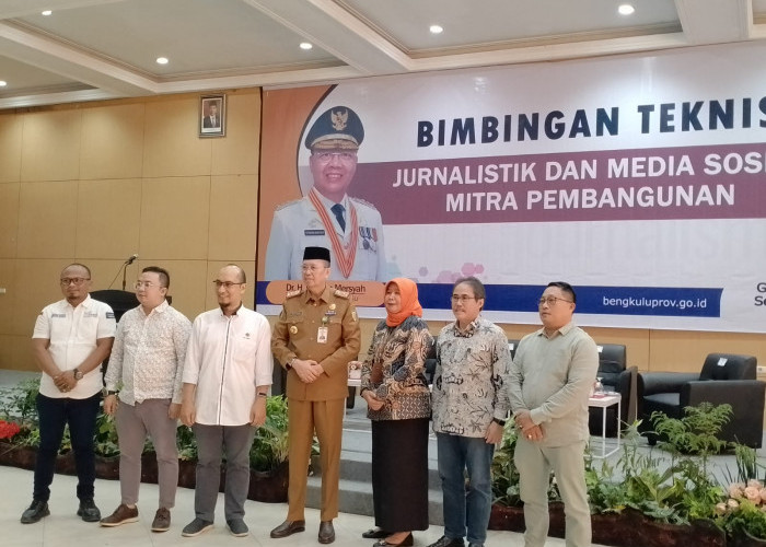 Tingkatkan Kualitas Jurnalis, Diskominfotik Bengkulu Gelar Bimtek Jurnalistik dan Medsos Mitra Pembangunan