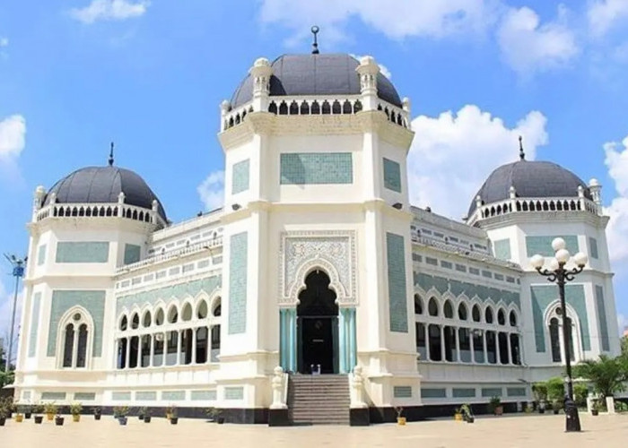 Habiskan Biaya 1 Juta Gulden, Masjid Megah di Medan Ini Dirancang Arsitek Belanda  