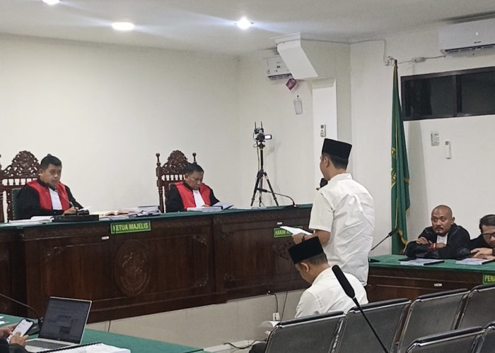 Menangis di Hadapan Hakim, Eks Bupati Fikri Minta Keringanan Hukuman dalam Kasus Ijon Proyek  ?