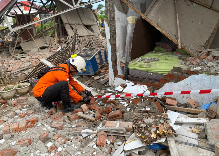 Pembangunan Rumah Warga Terdampak Gempa di Bengkulu Ditargetkan Selesai dalam Satu Bulan