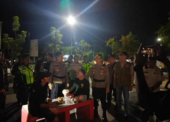 Jaga Kekhusyukan Ramadan, Kapolres Kaur Pimpin Patroli Skala Besar di Lokasi Rawan