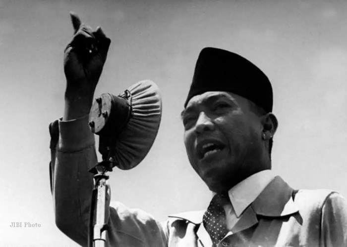 Weton Bung Karno Kamis Pon! Serta Keramatnya Wahyu Kembang Kantil