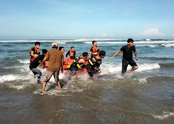 Tenggelam di Pantai Panjang Bengkulu, 3 Wisatawan asal Sumsel Meninggal, 2 Hilang, 1 Selamat
