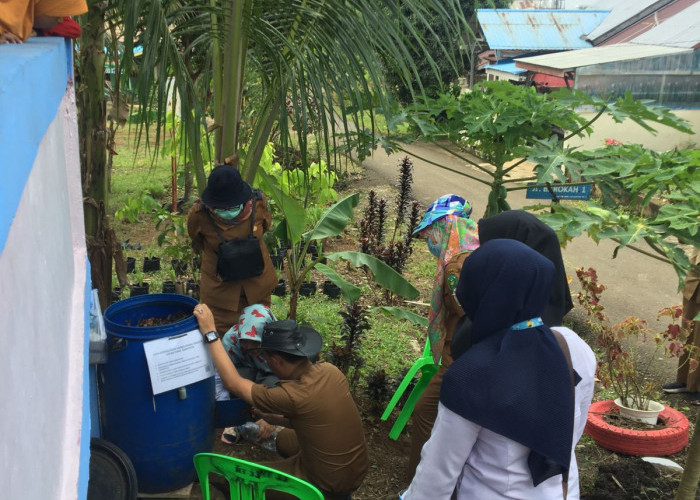 RT 33 Kelurahan Sukarami Kota Bengkulu Siap Menangkan Lomba Merdeka Sampah