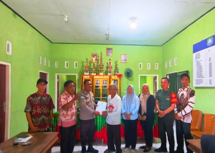 Dukung Nelayan dan Petani, Kades Wayhawang Salurkan BLT Rp1,8 Juta per KPM Sebagai Stimulus Perekonomian Warga