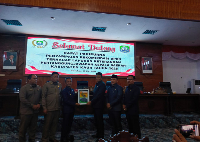 Paripurna LKPJ Bupati 2025: DPRD Kaur Serahkan 10 Rekomendasi Strategis 