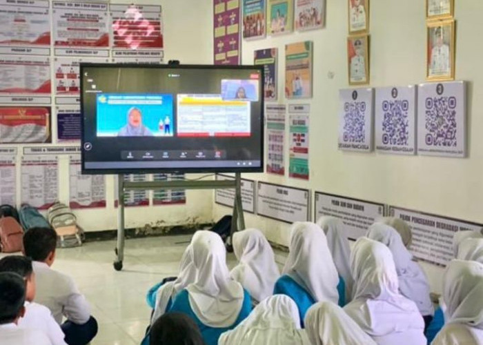 Seluma Digitalisasi Sekolah, 230 SD-SMP Terima Panel Interaktif Digital IFP