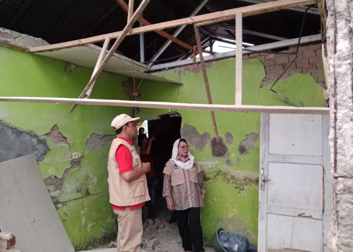 Apt Destita Tinjau Lokasi Terdampak Gempa 6,3 SR di Bengkulu dan Salurkan Bantuan untuk Warga