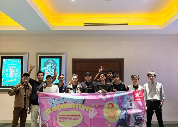 Komunitas SOB Tampil Sylish di Scoopy Velocreativity