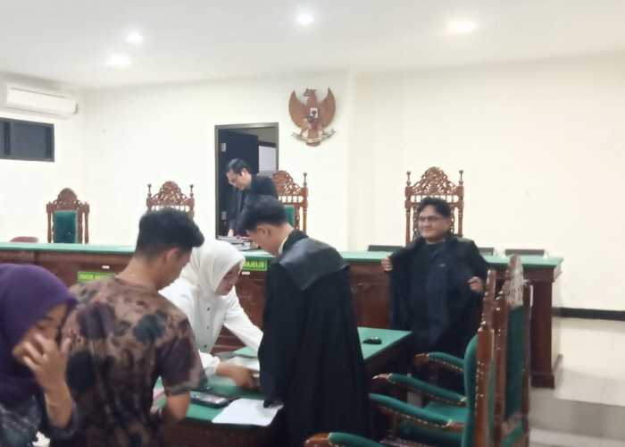 Pledoi Latifa Tusa'diah: Klaim Mengalami Tekanan, Akui Ambil Uang, dan Mohon Keringanan Hukuman