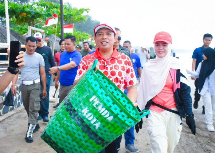 Wisatawan Bisa Langsung Lapor Satpol PP dan Dispar Jika Diperas Pedagang Pantai Panjang