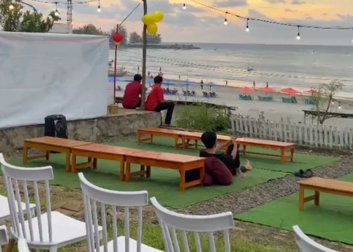 Berendo Uncu Perak, Restoran Dengan Konsep Kolam Renang dan Menghadap ke Pantai 