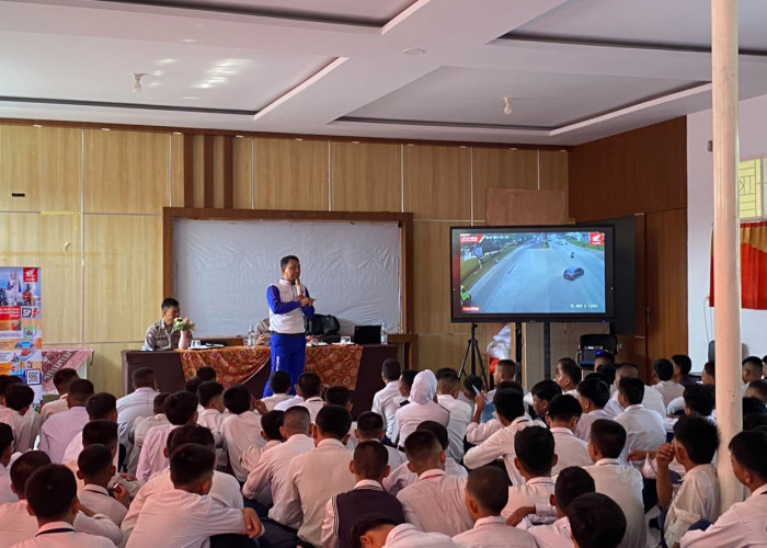 Tanamkan Budaya Tertib Berlalu Lintas, Astra Motor Bengkulu Gelar Edukasi Safety Riding untuk Pelajar