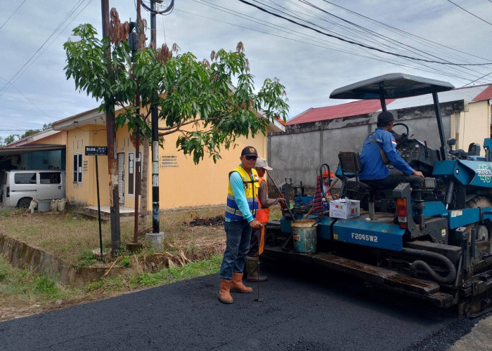 Pemkot Bengkulu Kembali Tuntaskan Pengaspalan, Program “1.000 Jalan Mulus” Terus Berlanjut