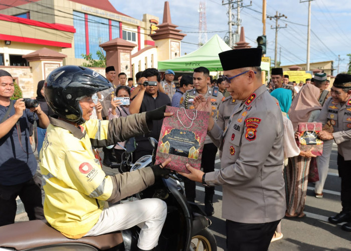 Polda Bengkulu dan Insan Pers Gelar Buka Puasa Bersama dan Bagikan 2.550 Takjil