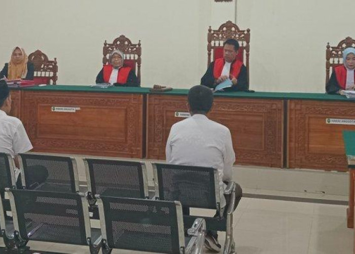 Korupsi DKPTKA, Dua Pejabat Disnakertrans Benteng Divonis Bersalah, Negara Rugi Rp1,2 Miliar