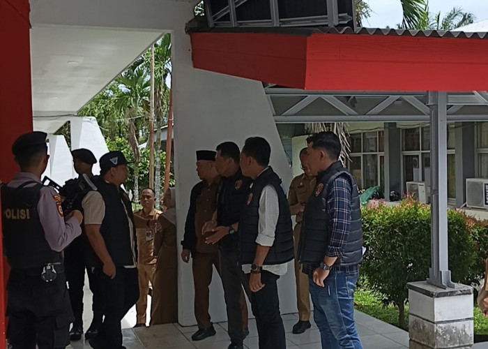 Penyidik Tipidkor Polda Bengkulu Geledah BKAD dan RSKJ Soeprapto, Sejumlah Dokumen Disita