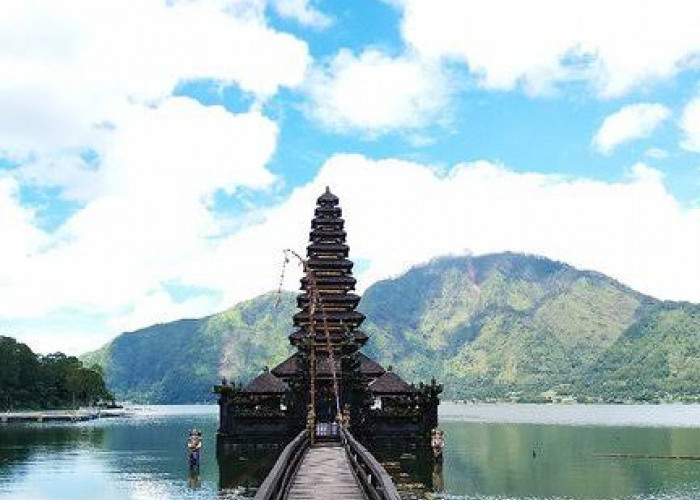 Ini Dia 10 Destinasi Wisata Terpopuler di Dunia Terbaru Tahun 2023: Nomor 2 Ada di Indonesia