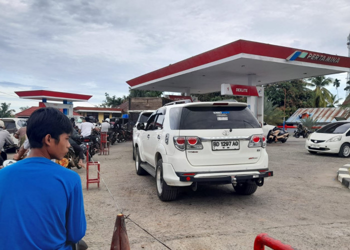 Antrian BBM Mulai Normal, Pengisian Dibatasi 5-25 Liter/hari
