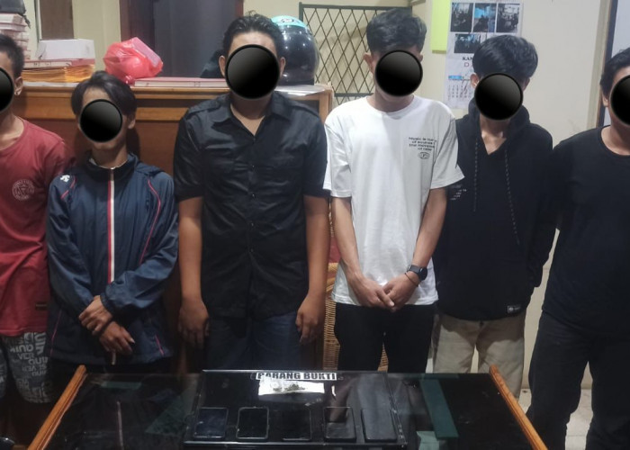 6 Pemuda Kota Bengkulu Diciduk Saat Asyik Nyimeng di Tepi Jalan 