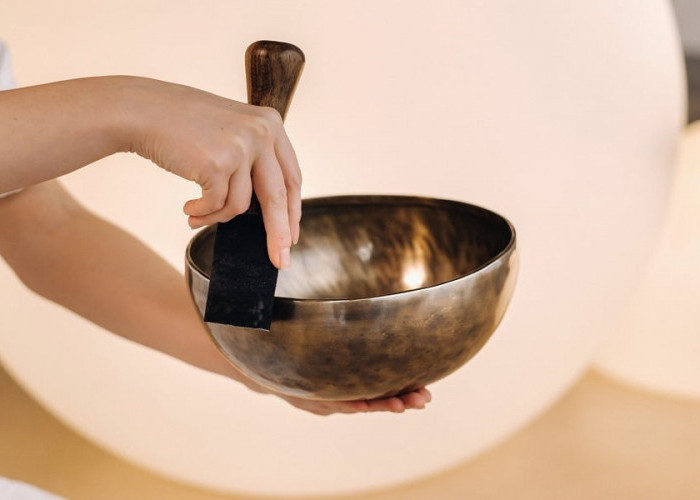 Singing Bowl Salah Satu Khasiatnya Bisa Redakan Stres!